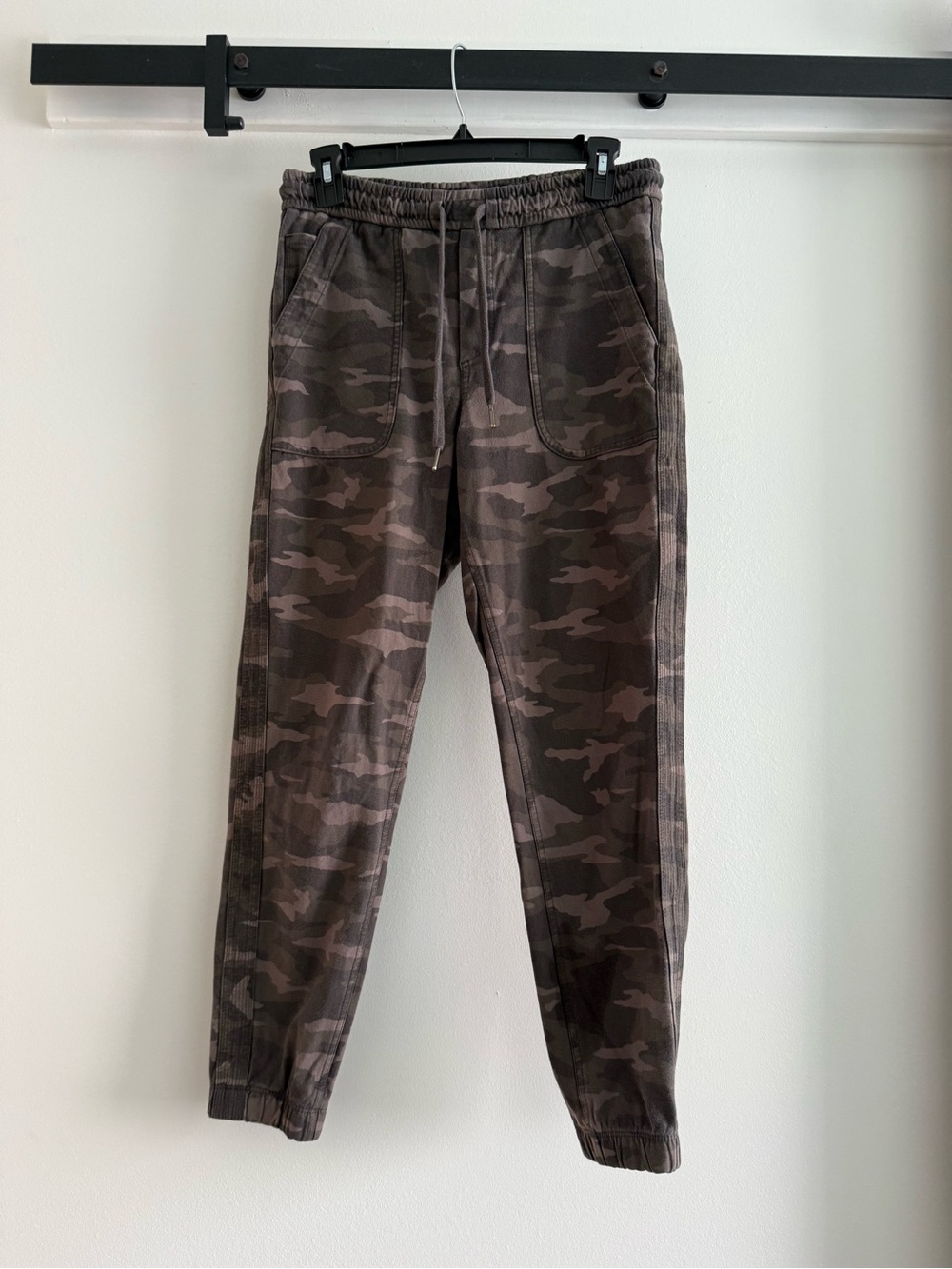 Athleta Women’s Camo Jogger Pants - Dark Green
